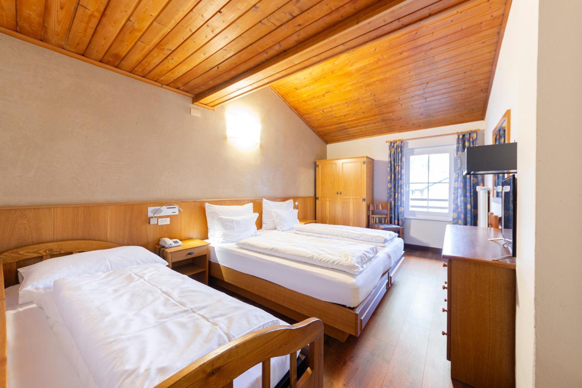 Hotel Stella Моена Екстериор снимка